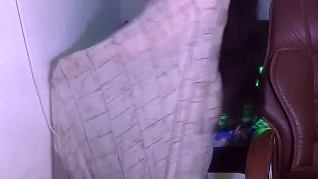 Snapshot of Maalnad_beauty chatting on November 10, 9:47 am Maalnad beauty online show from November 10, 9:47 am