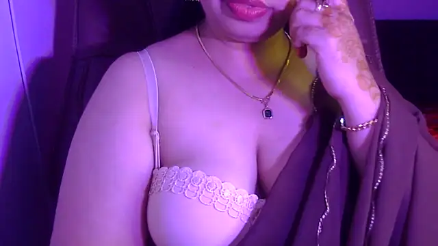 Snapshot of Maalnad_beauty chatting on December 3, 9:58 pm Maalnad beauty online show from December 3, 9:58 pm