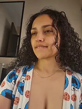 Snapshot of Lucy_Marin chatting on October 25, 3:45 pm Lucy Marin online show from October 25, 3:45 pm