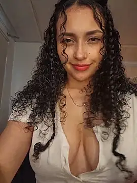 Snapshot of Lucy_Marin chatting on October 22, 5:12 pm Lucy Marin online show from October 22, 5:12 pm