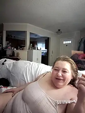 atlwebbie75 online show from October 22, 12:04 pm