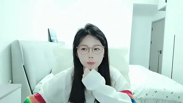 Sunset glow online show from February 8, 3:21 pm