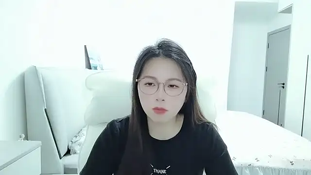 Sunset glow online show from April 12, 1:25 pm