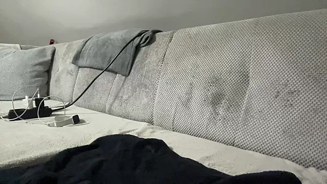 petuletra online show from October 13, 11:27 pm