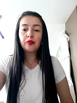 Cherry 1992 online show from May 8, 3:27 pm
