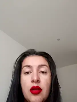 Cherry 1992 online show from May 13, 12:12 pm