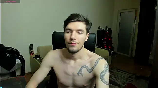 awesomejustin online show from December 18, 3:37 am