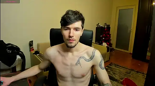 awesomejustin online show from December 16, 9:09 pm