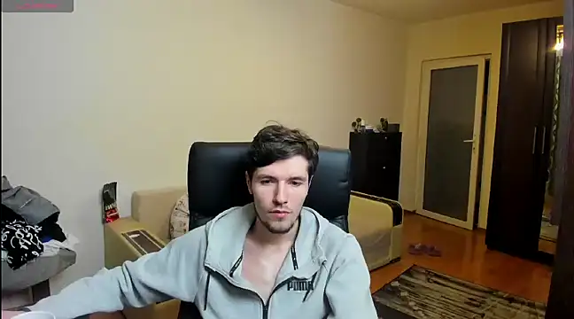 awesomejustin online show from December 12, 7:48 pm