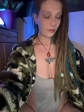 MenaDreadfull online show from January 9, 8:16 pm