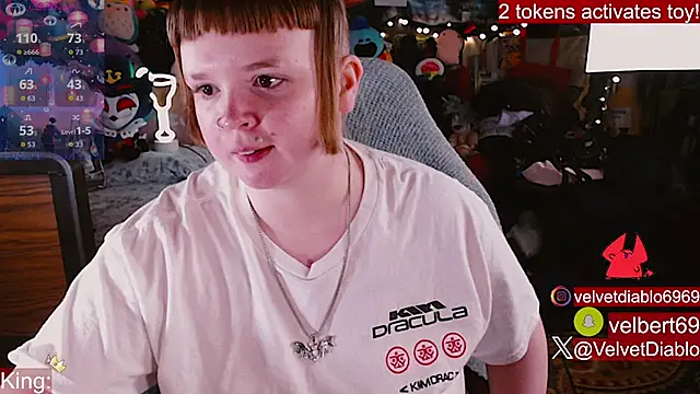 Snapshot of VelvetDiablo chatting on July 17, 12:08 am VelvetDiablo online show from July 17, 12:08 am
