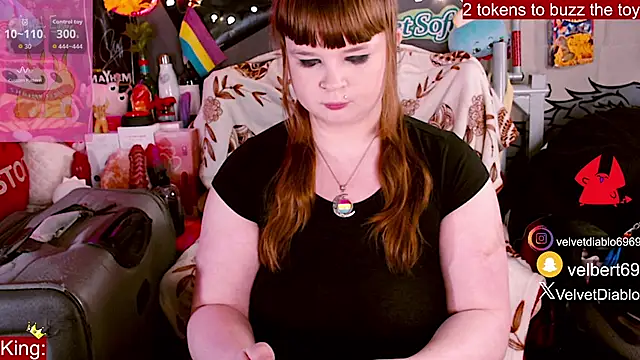 VelvetDiablo online show from April 1, 11:56 pm