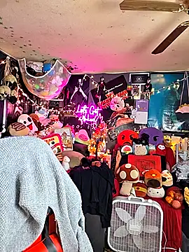 Snapshot of VelvetDiablo chatting on November 22, 12:43 am VelvetDiablo online show from November 22, 12:43 am