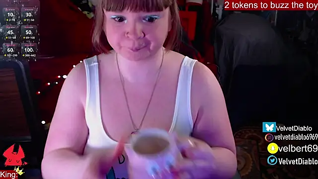 Snapshot of VelvetDiablo chatting on January 29, 12:54 am VelvetDiablo online show from January 29, 12:54 am
