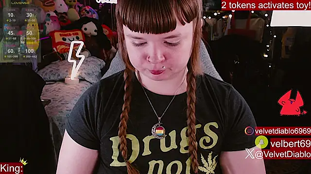 VelvetDiablo online show from April 21, 11:55 pm