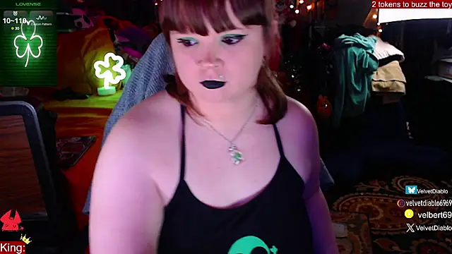 Snapshot of VelvetDiablo chatting on March 5, 1:10 am VelvetDiablo online show from March 5, 1:10 am