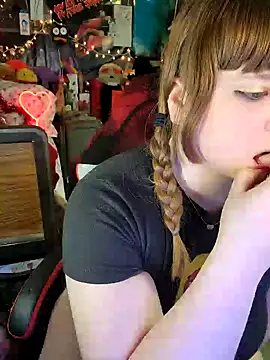 Snapshot of VelvetDiablo chatting on February 7, 3:55 am VelvetDiablo online show from February 7, 3:55 am