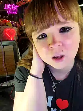 Snapshot of VelvetDiablo chatting on February 18, 12:48 am VelvetDiablo online show from February 18, 12:48 am