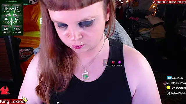 Snapshot of VelvetDiablo chatting on March 6, 3:57 am VelvetDiablo online show from March 6, 3:57 am