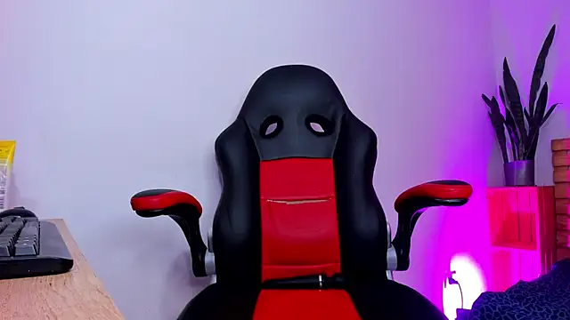 MaryJaneDove online show from February 7, 8:11 am