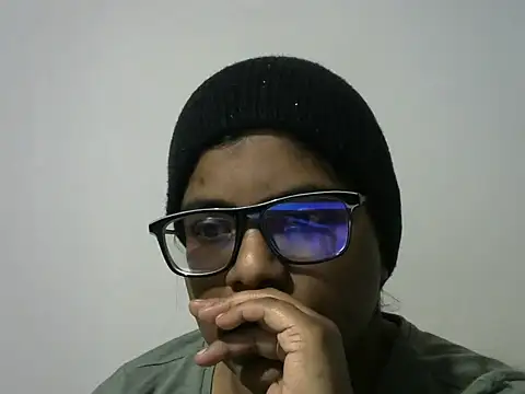 Sultryindianx100 online show from April 20, 7:15 pm