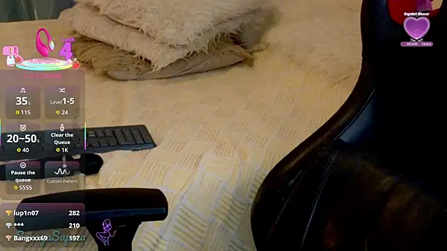 SorayaSapeca online show from November 16, 10:53 am