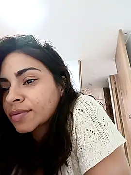Snapshot of Ivanna2 chatting on May 3, 1:00 am Ivanna2 online show from May 3, 1:00 am