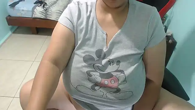 Snapshot of NatalySexxxMilk chatting on March 16, 5:58 am NatalySexxxMilk online show from March 16, 5:58 am
