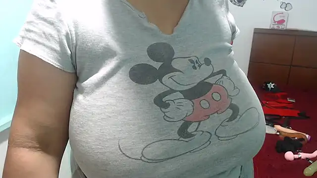 NatalySexxxMilk online show from October 26, 7:20 am