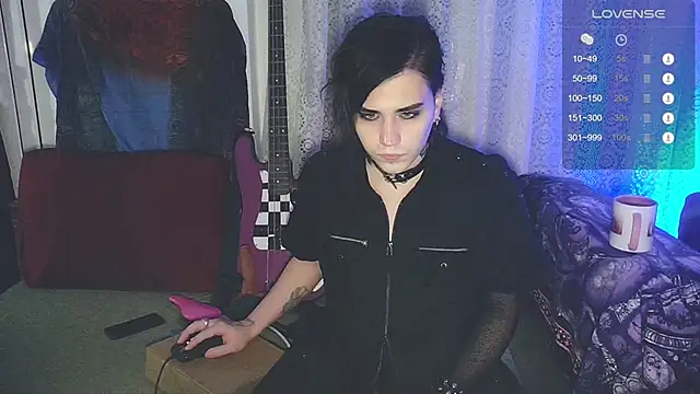 sademobeer online show from December 18, 10:35 pm