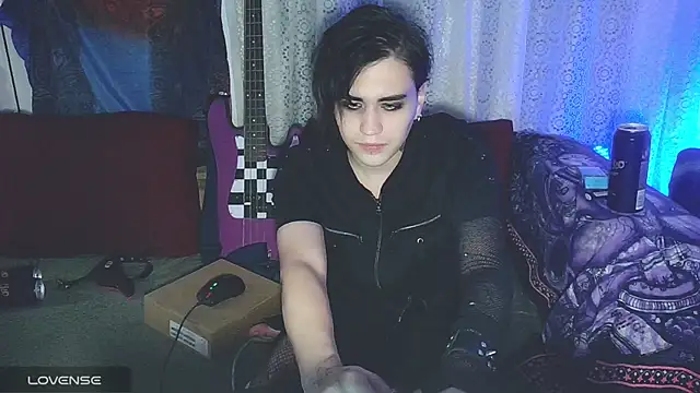 sademobeer online show from December 16, 11:20 pm