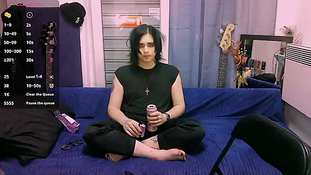 sademobeer online show from May 31, 8:31 pm