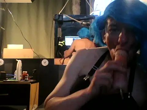 slutviki online show from April 5, 4:24 pm