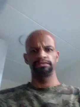 Snapshot of TONYSHUGE chatting on December 18, 1:59 pm TONYSHUGE online show from December 18, 1:59 pm