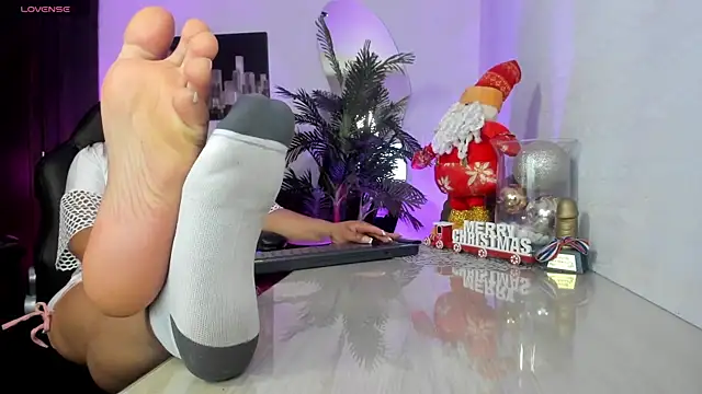 Snapshot of Amaia_Bushida chatting on November 19, 2:22 am Amaia Bushida online show from November 19, 2:22 am