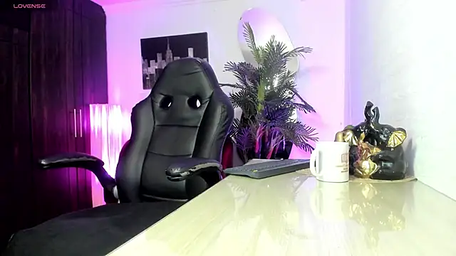 Snapshot of Amaia_Bushida chatting on September 30, 2:23 pm Amaia Bushida online show from September 30, 2:23 pm