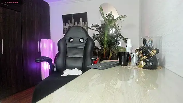 Snapshot of Amaia_Bushida chatting on February 3, 6:40 am Amaia Bushida online show from February 3, 6:40 am