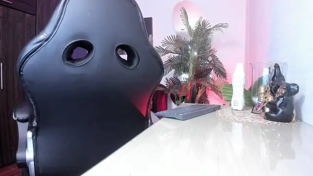 Amaia Bushida online show from April 8, 12:01 am