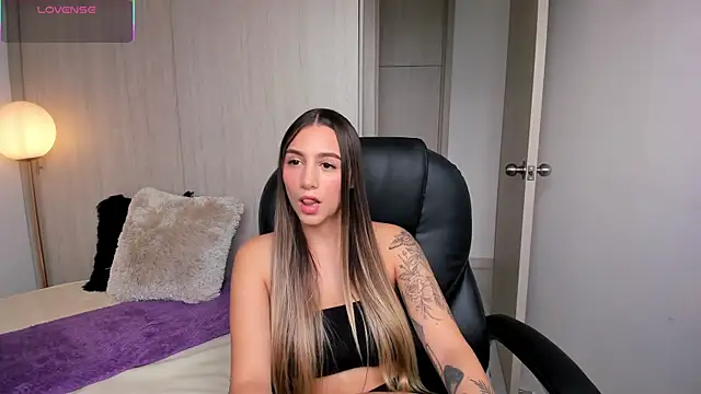 Snapshot of StacyConner chatting on January 5, 9:07 pm StacyConner online show from January 5, 9:07 pm