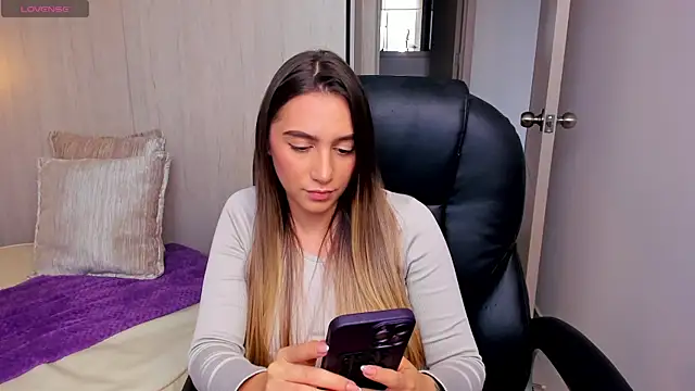 Snapshot of StacyConner chatting on November 13, 8:24 pm StacyConner online show from November 13, 8:24 pm