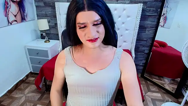 Snapshot of TRINY_TS chatting on October 23, 4:00 am TRINY TS online show from October 23, 4:00 am