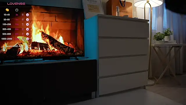 CatchMe1 online show from March 2, 2:15 pm