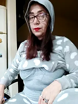 Snapshot of Love_Tina56 chatting on October 7, 5:41 am Love Tina56 online show from October 7, 5:41 am