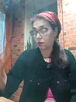 Snapshot of Love_Tina56 chatting on October 15, 4:33 am Love Tina56 online show from October 15, 4:33 am