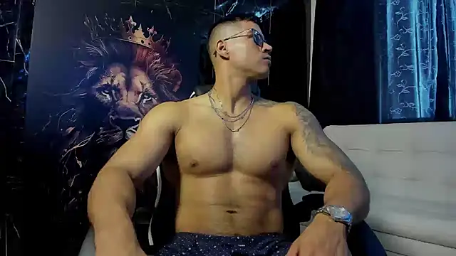 Snapshot of litoxx_cass chatting on November 5, 2:53 pm litoxx cass online show from November 5, 2:53 pm