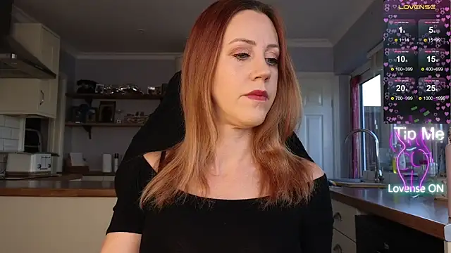 stripmequick online show from November 26, 10:37 am