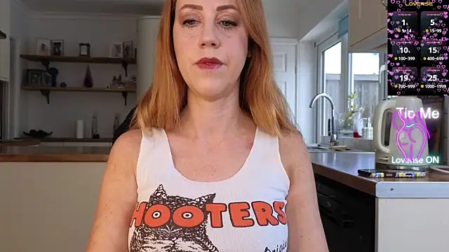 Snapshot of stripmequick chatting on July 1, 8:58 am stripmequick online show from July 1, 8:58 am