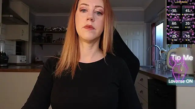 stripmequick online show from February 25, 8:58 am