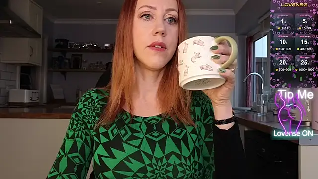 stripmequick online show from December 4, 10:25 am