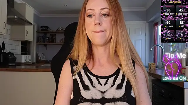 stripmequick online show from April 27, 9:29 am